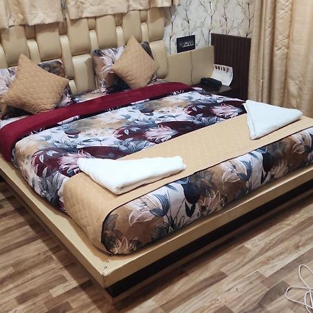 Hotel The Casa ศรีนาการ์ ภายนอก รูปภาพ