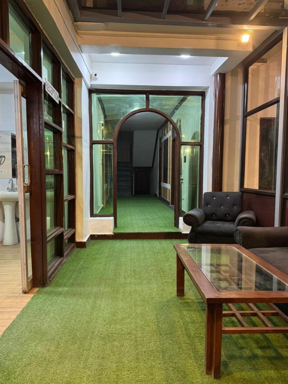 Hotel The Casa ศรีนาการ์ ภายนอก รูปภาพ
